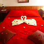 Eeden Otel