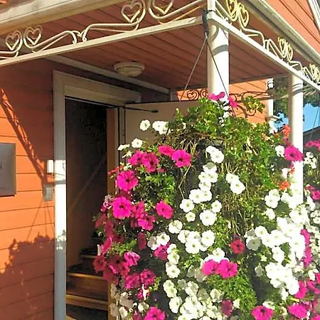 Hotel Eeden Parnawa
