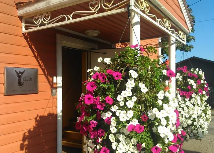 Eeden فندق بارنو